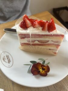 市川市の美味しいケーキ、マグネットのショートケーキ